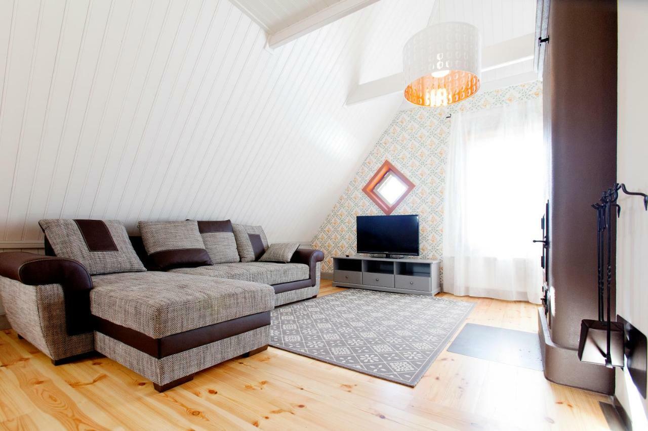 Osel Apartment Kuressaare Esterno foto